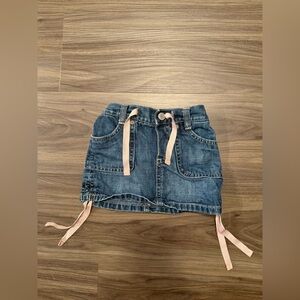 Old Navy Y2K Baby Girl Blue Denim Skirt with Pink Accents ties size 18-24M
